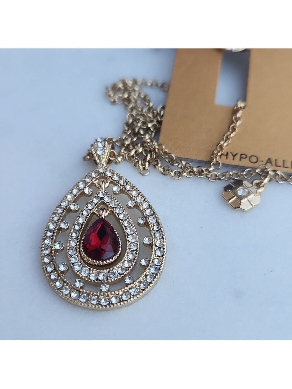 New Monet Set Gold Tone Necklace & Earring Set With Cubic Zirconias. - Picture 7 of 12